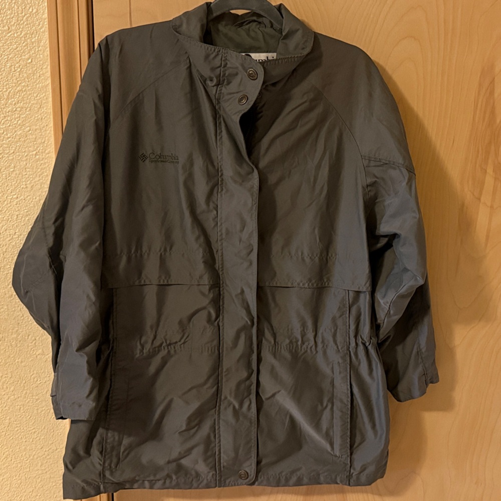 Columbia Women's green/gray  Lightweight Jacket size S (oversized)